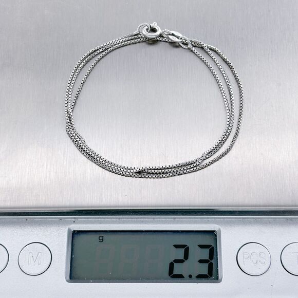 Vintage Italian Sterling Silver 925 0.9mm Box Chain Necklace 18" - Picture 3 of 3